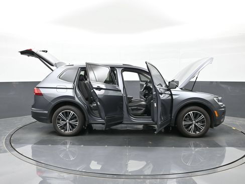 Used 2019 Volkswagen Tiguan SEL w/ 3rd Row Seat Package AWD/4WD image 49