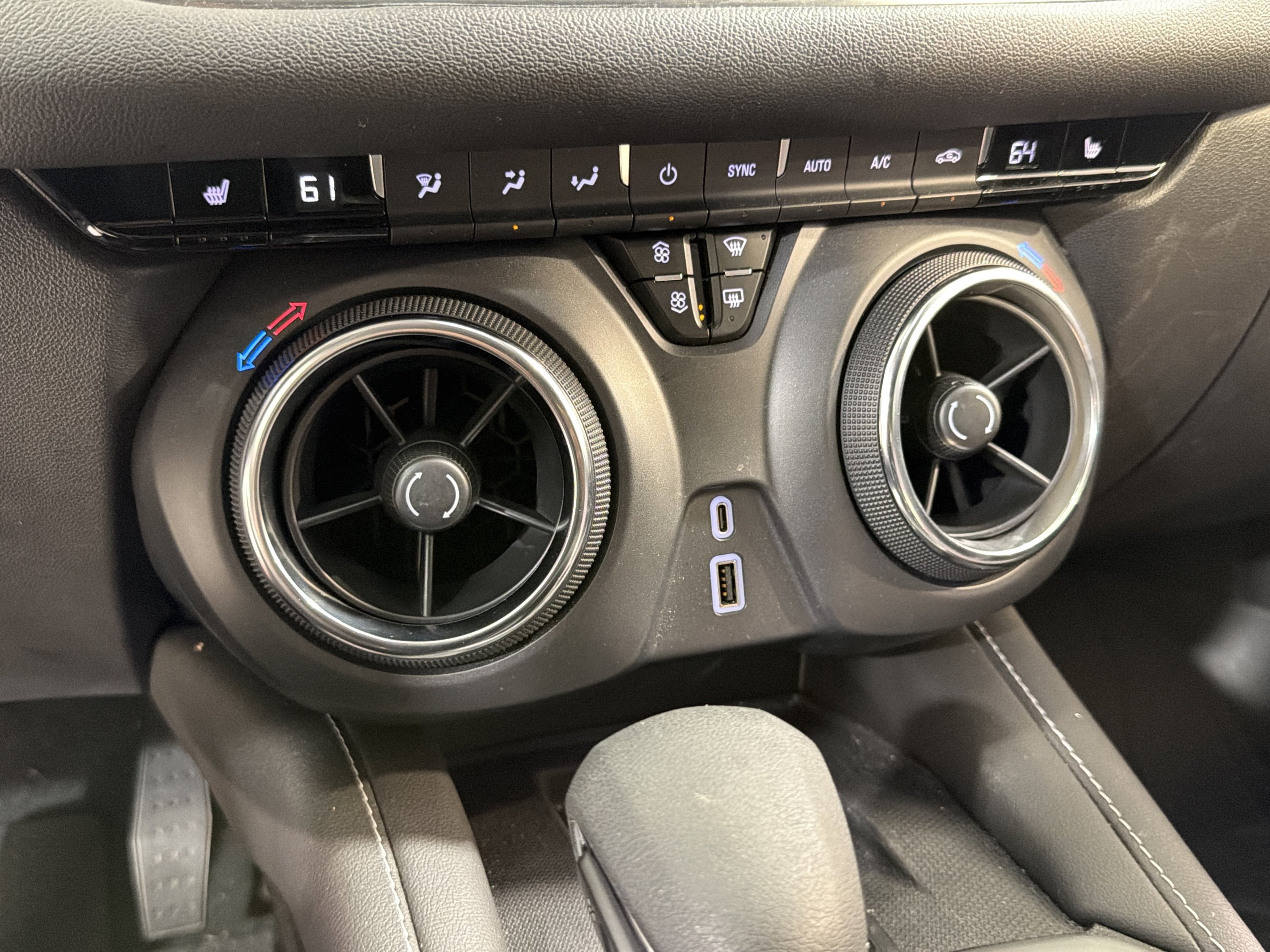 Used 2024 Chevrolet Blazer LT w/ Convenience Package FWD image 19