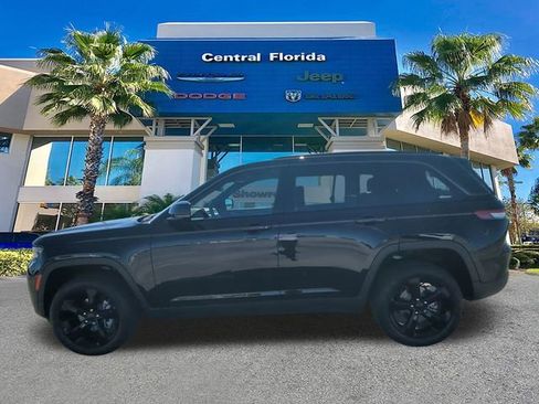 New 2026 Jeep Grand Cherokee Limited w/ Limited Altitude Package RWD image 8