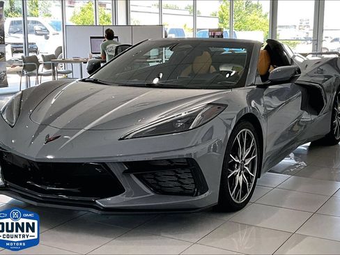 Used 2024 Chevrolet Corvette Stingray Preferred Conv w/ Z51 Performance Package RWD image 1