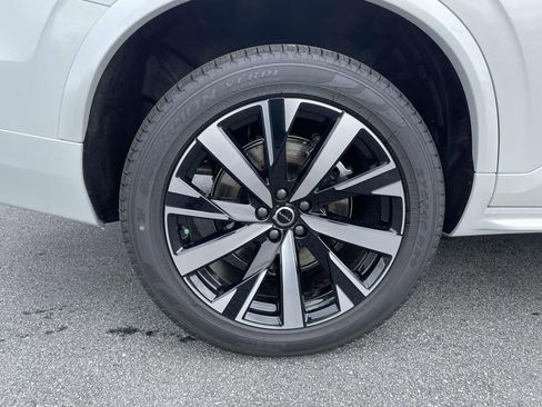 New 2026 Volvo XC90 B5 Core image 34