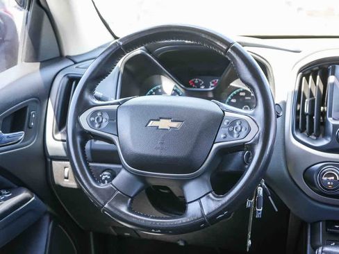 Used 2017 Chevrolet Colorado Z71 AWD/4WD image 15