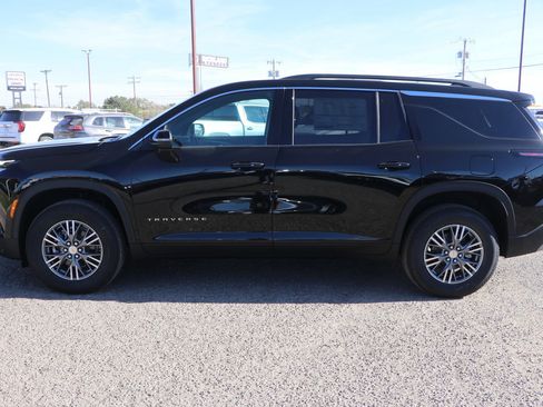 New 2026 Chevrolet Traverse LT image 4