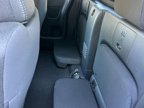 Certified 2024 Nissan Frontier SV w/ SV Convenience Package image 13