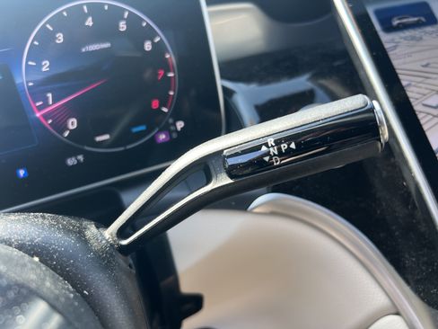 Certified 2025 Mercedes-Benz GLC 300 image 26