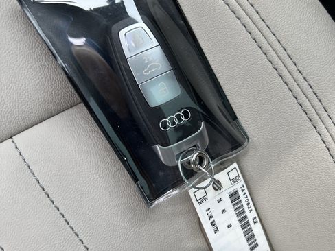 Certified 2026 Audi Q3 quattro 2.0T AWD/4WD image 35