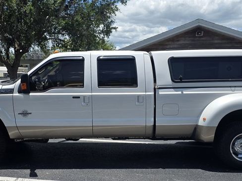 Used 2011 Ford F350 Lariat w/ Lariat Ultimate Pkg AWD/4WD image 3