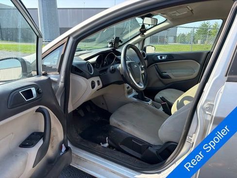 Used 2016 Ford Fiesta SE FWD image 8