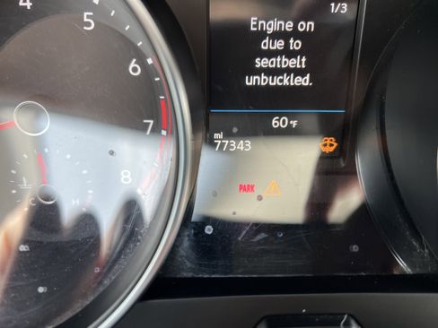 Used 2018 Volkswagen Tiguan SE w/ 18" Alloy Wheels Package image 17