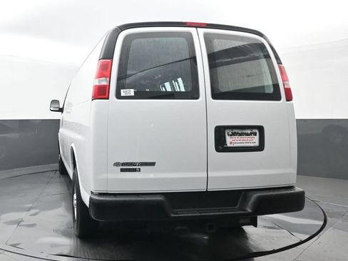 Used 2023 Chevrolet Express 2500 Extended RWD image 33