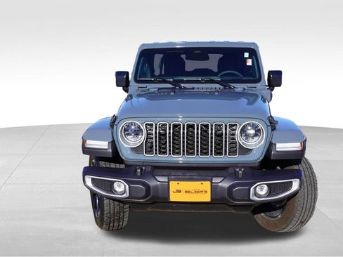 Certified 2025 Jeep Wrangler Unlimited Sahara w/ Safety Group image 12