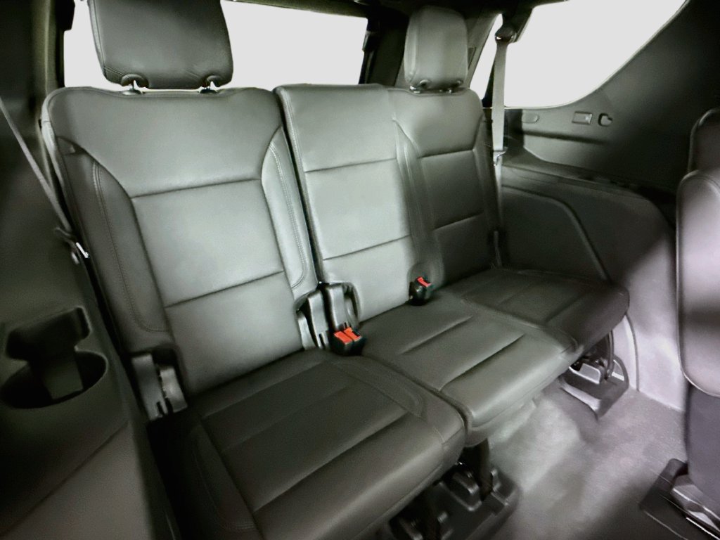 Used 2024 Chevrolet Tahoe Z71 w/ Z71 Off-Road Package AWD/4WD image 29