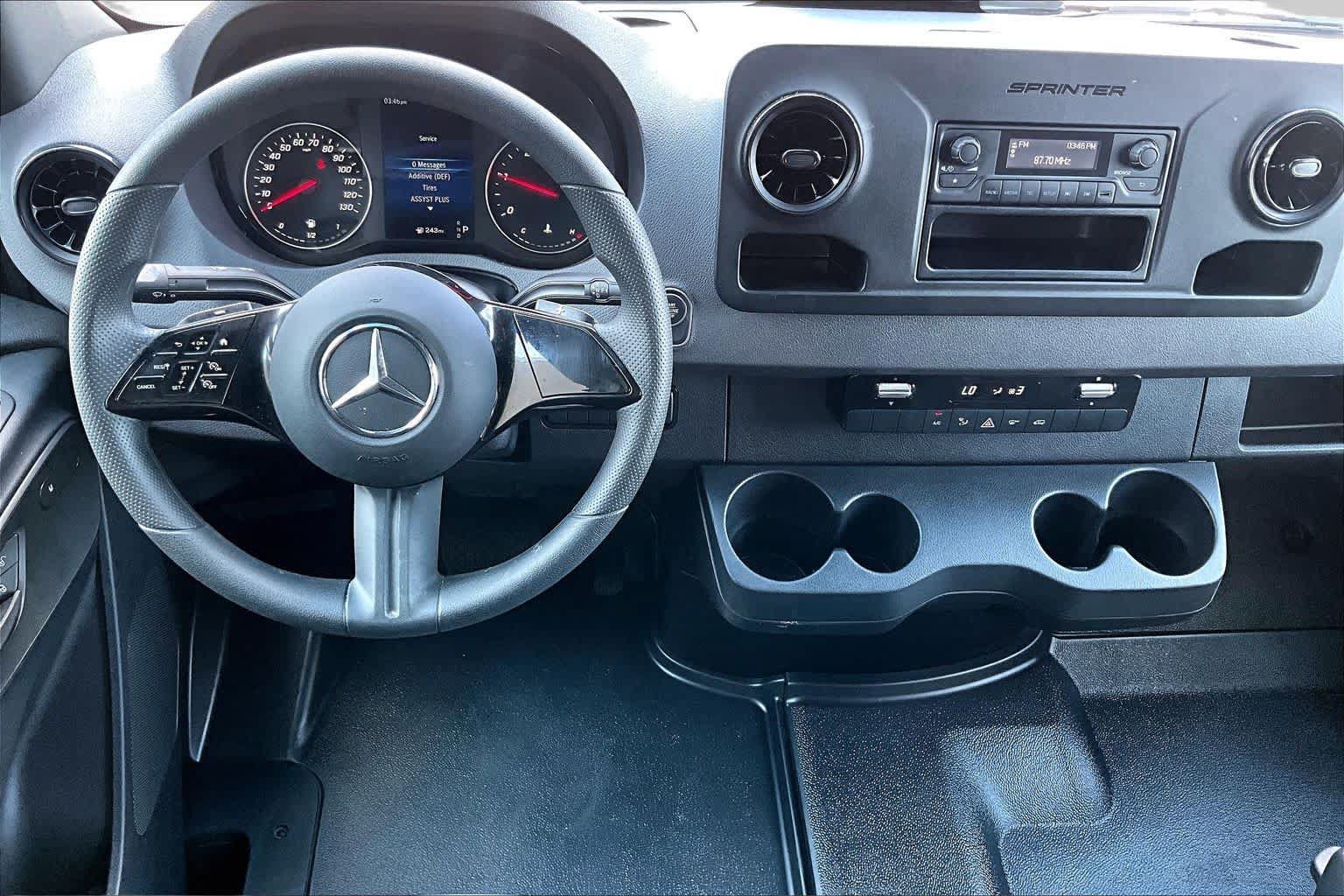 Used 2026 Mercedes-Benz Sprinter 2500 image 6