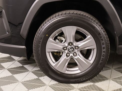 Used 2022 Toyota RAV4 LE image 16