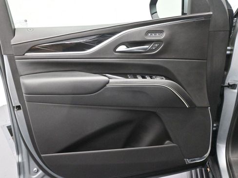 Used 2023 Cadillac Escalade V image 13