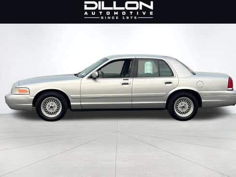 Used 2002 Ford Crown Victoria LX RWD image 7