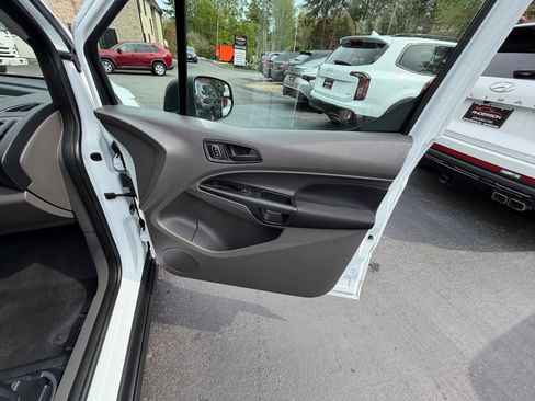 Used 2023 Ford Transit Connect XL FWD image 7