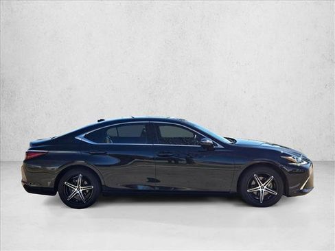 Used 2023 Lexus ES 350 w/ Accessory Package (Z1) image 4