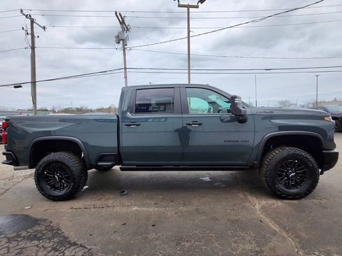 New 2026 Chevrolet Silverado 2500 ZR2 image 6