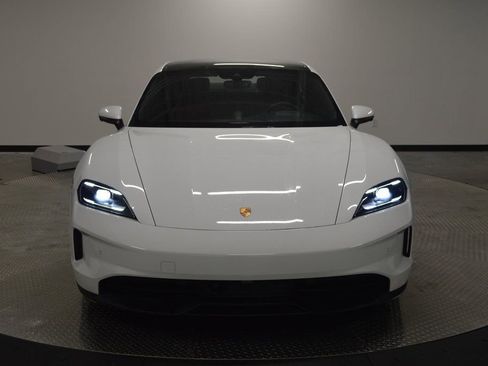 New 2025 Porsche Taycan 4S AWD/4WD image 10