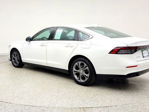 Used 2023 Honda Accord EX-L image 7