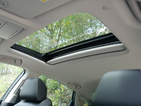 Used 2024 Honda Accord Touring image 15