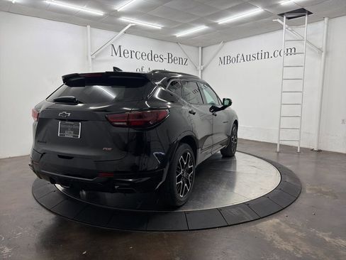 Used 2023 Chevrolet Blazer RS w/ Enhanced Convenience Package image 7