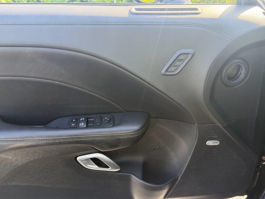 Used 2022 Dodge Challenger R/T Scat Pack RWD image 30
