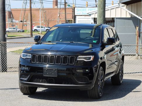 Used 2018 Jeep Grand Cherokee High Altitude image 3
