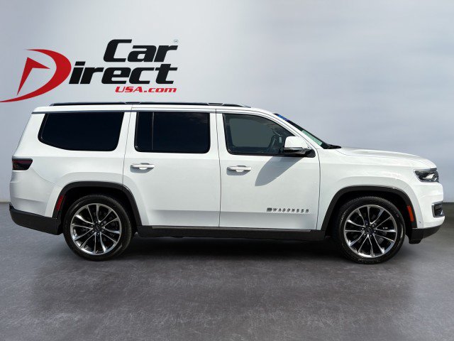 Used 2022 Jeep Wagoneer Series III w/ Premium Group I AWD/4WD image 6