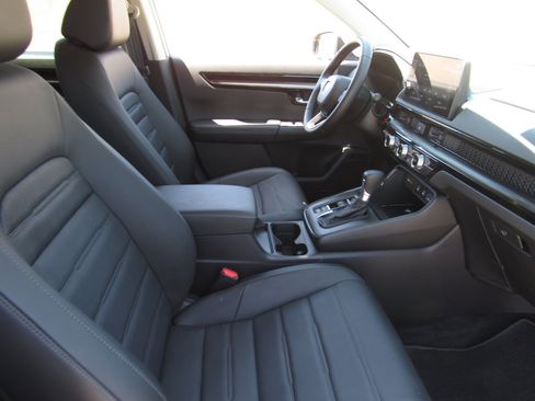 Certified 2026 Honda CR-V EX-L image 9