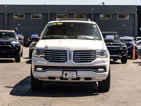 Used 2017 Lincoln Navigator L Select AWD/4WD image 2
