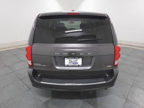 Used 2017 Dodge Grand Caravan SE w/ Power Window Group image 4