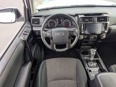 Used 2024 Toyota 4Runner TRD Off-Road image 28