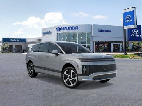 New 2026 Hyundai Ioniq 9 Calligraphy image 2