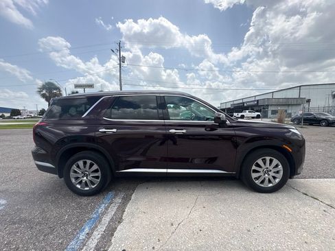 Used 2024 Hyundai Palisade SEL FWD image 2