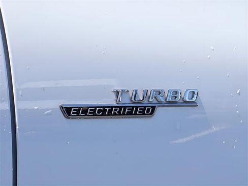 New 2025 Mercedes-Benz GLC 43 AMG GLC 43 AMG image 10