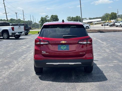 Used 2024 Chevrolet Equinox LT AWD/4WD image 4