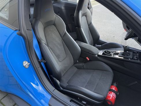 Used 2023 Porsche 911 GT3 image 24