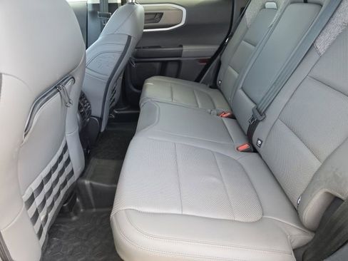 Used 2025 Ford Bronco Sport Badlands image 10