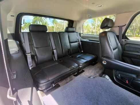 Used 2007 Cadillac Escalade AWD image 12