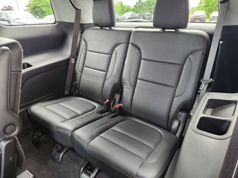 Used 2019 GMC Acadia SLT AWD/4WD image 18