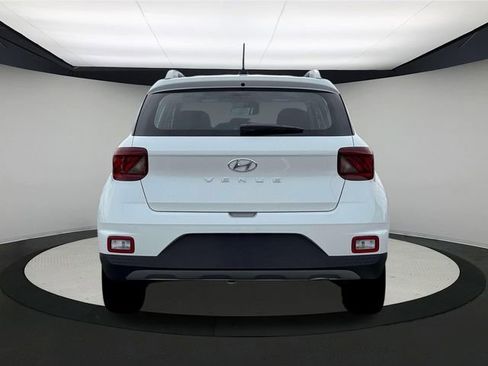 New 2026 Hyundai Venue SEL image 6