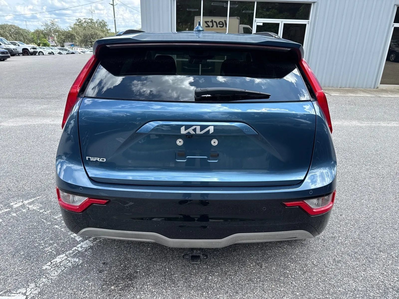 Used 2023 Kia Niro Wind FWD image 9