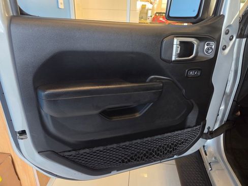 Used 2022 Jeep Wrangler Unlimited Sport S image 11