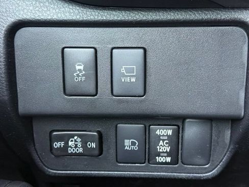Used 2023 Toyota Tacoma TRD Off-Road w/ Advanced Technology Package AWD/4WD image 24