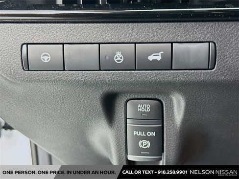 New 2025 Nissan Murano SL image 10