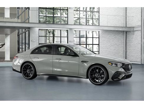 New 2026 Mercedes-Benz E 53 AMG e 4MATIC Sedan image 13
