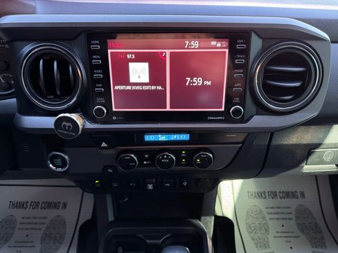 Used 2021 Toyota Tacoma TRD Sport w/ Technology Package image 35