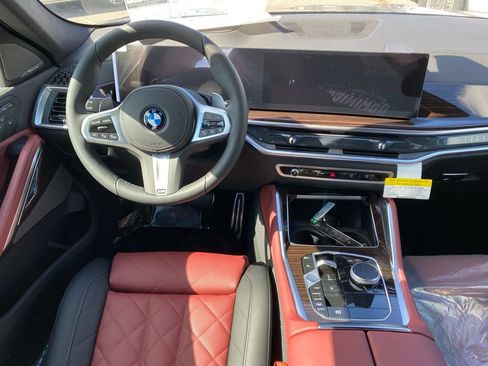 New 2026 BMW X6 xDrive40i image 9